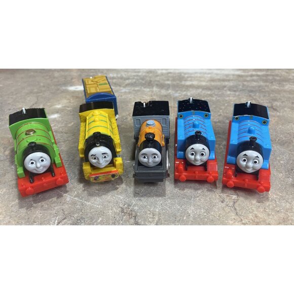 Trackmaster Thomas Friend Train Engine Parts & Accessories Repair NOT WORKING - Picture 2 of 5